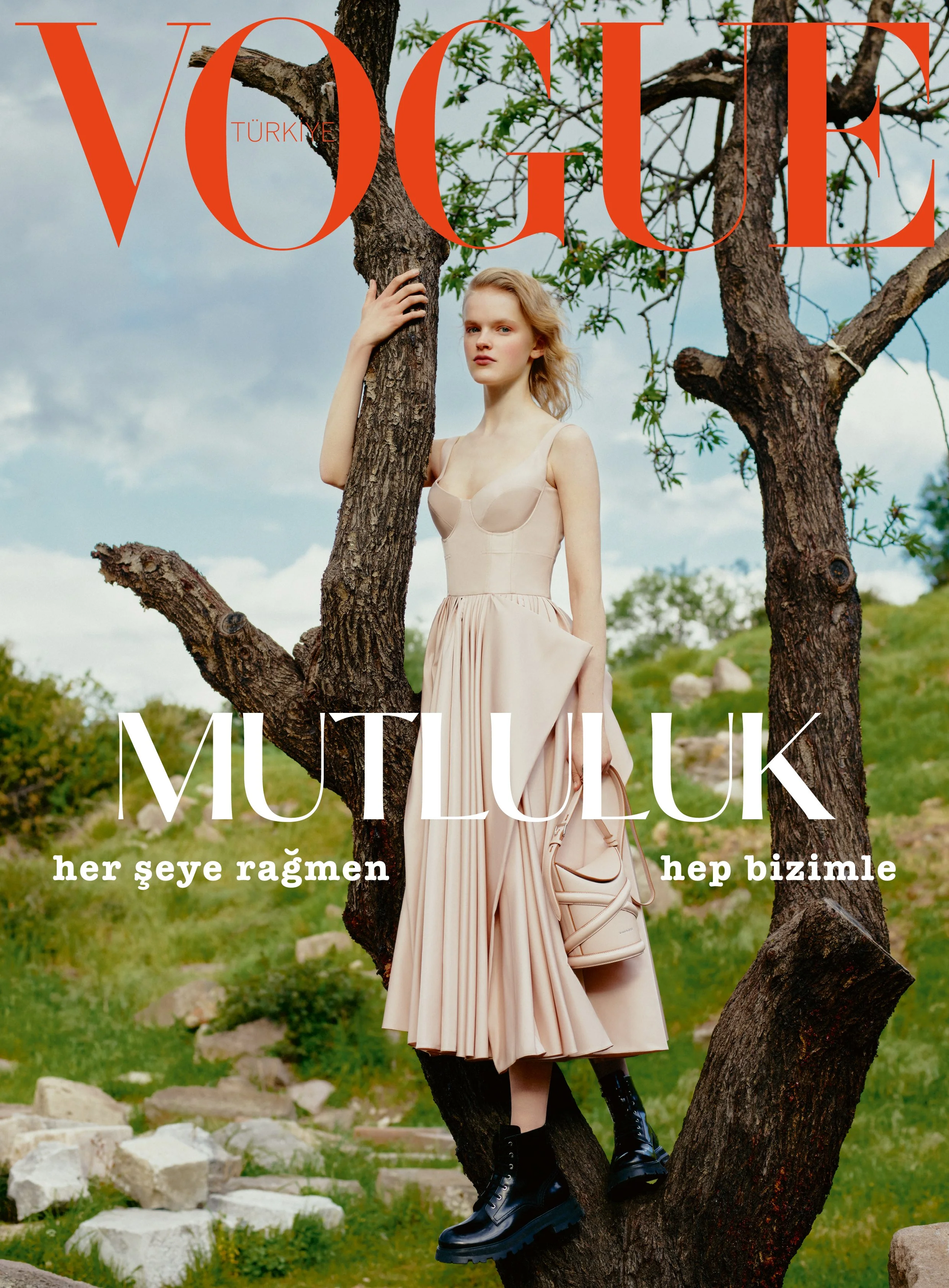 女性情報誌 Vogue Turkey) (Vogue Covers 2022 March Turkey Vogue 2022 2021/January December Turkey 女性情報誌